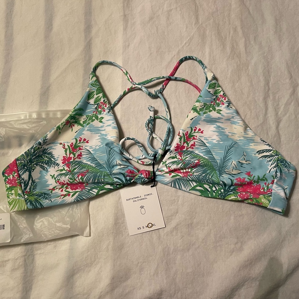 Skatie- Sarah Top- Poipu